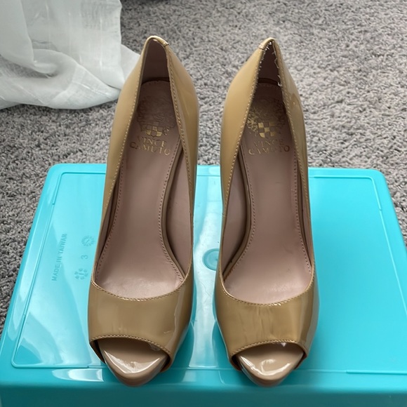 Vince Camuto Heels Leather Upper Size 7.5 - Picture 2 of 7